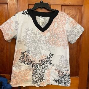 filigree scrub top